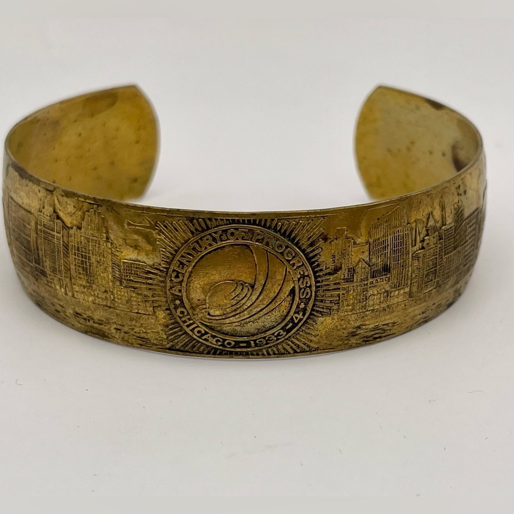Vintage Antique 1933-34 CHICAGO WORLDS FAIR Cuff Bracelet Bangle Sun Skyline